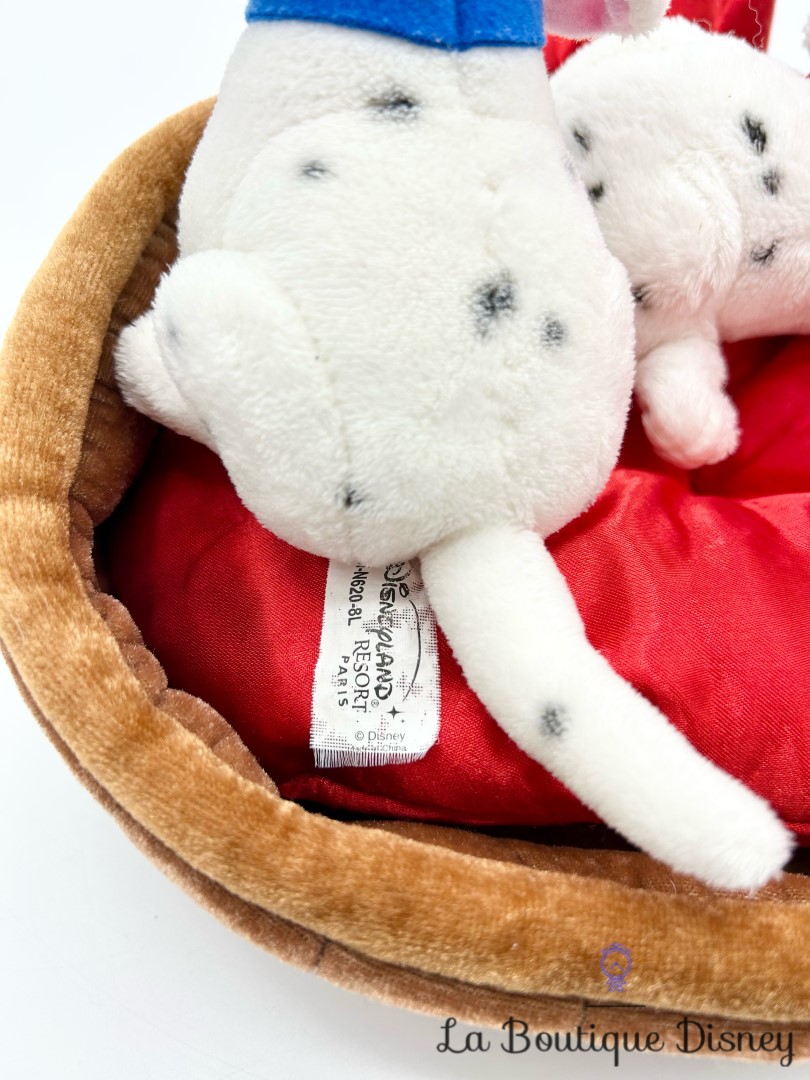 peluche-panier-101-dalmatiens-noel-disneyland-disney-chiens (6)