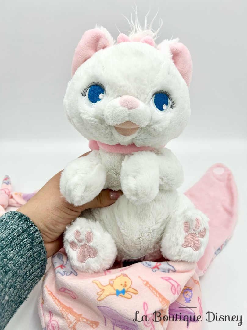 peluche-marie-emmaillotee-disney-parks-disneyland-chat-les-aristochats-couffin-cocon-couverture (5)