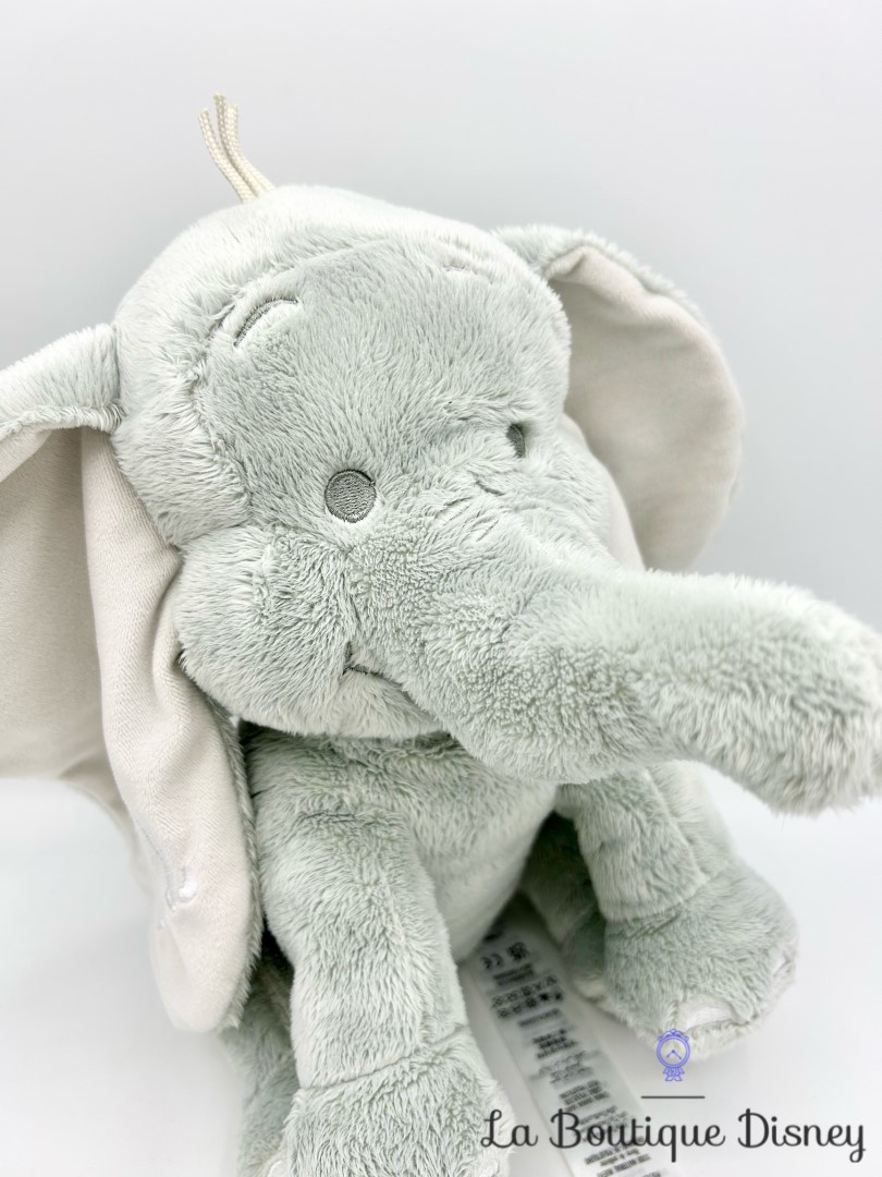 peluche-dumbo-born-2022-disney-store-disney-baby-éléphant-gris-naissance (2)