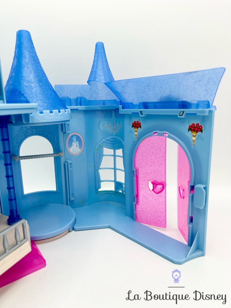 Château Magiclip Cendrillon Fairytale Castle Disney Princess Mattel 2011 figurine polly clip