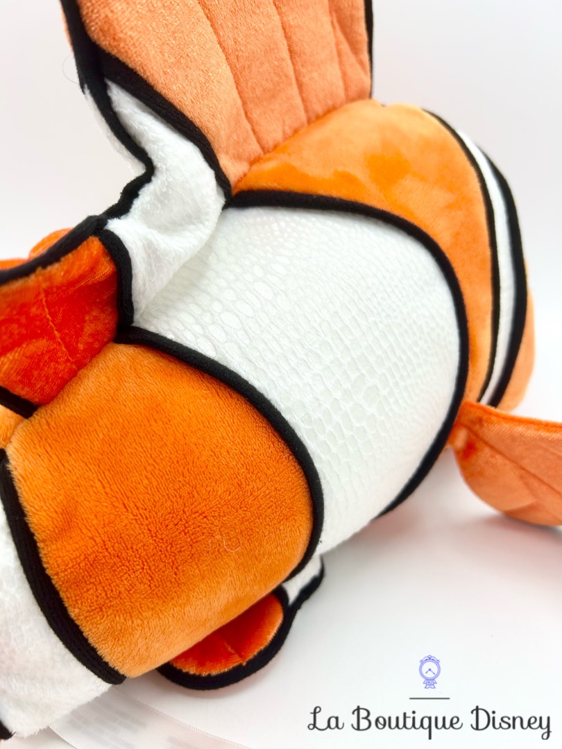 peluche-némo-disney-store-écusson-poisson-clown-orange-40-cm (4)