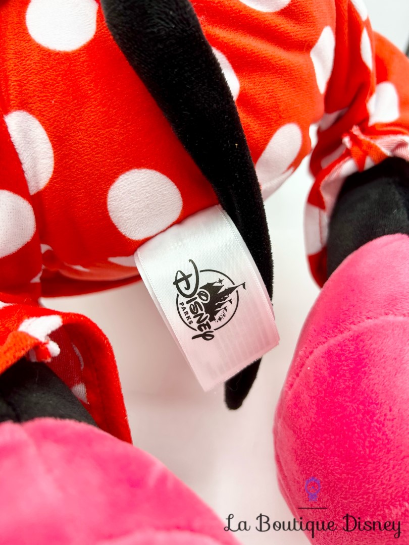 peluche-minnie-mouse-dream-friend-disney-parks-dort-couché-oreiller (8)