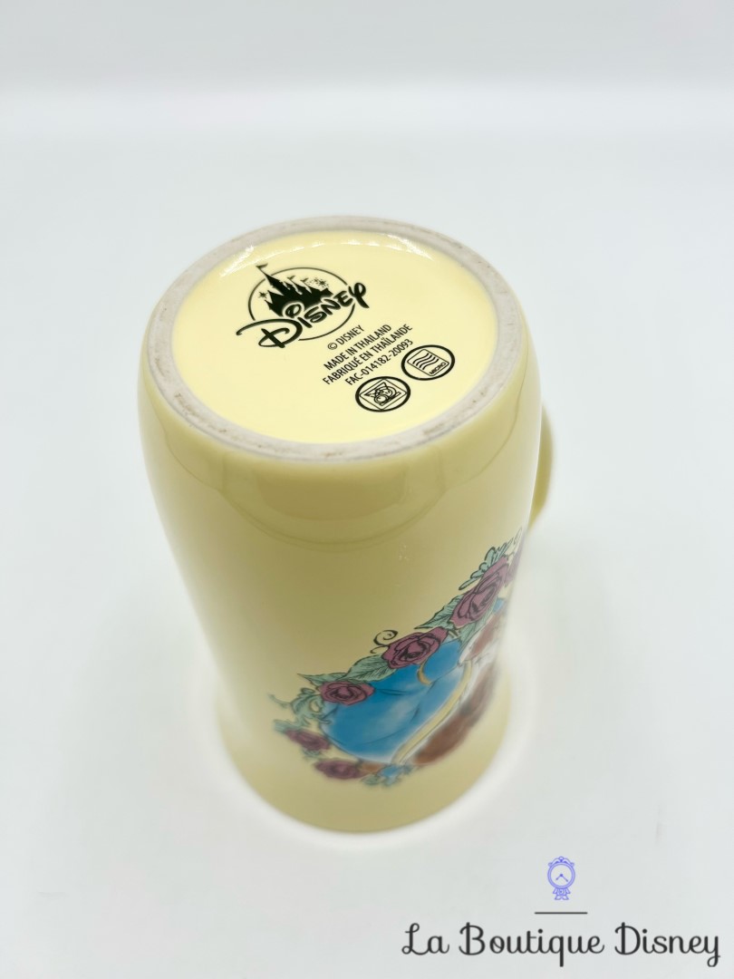 tasse-belle-open-your-heart-to-new-adventures-disney-store-mug-la-belle-et-la-bete (1)