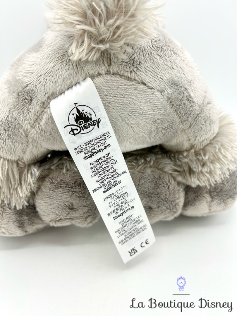 peluche-sven-big-feet-disney-store-renne-la-reine-des-neiges-gros-pieds (4)