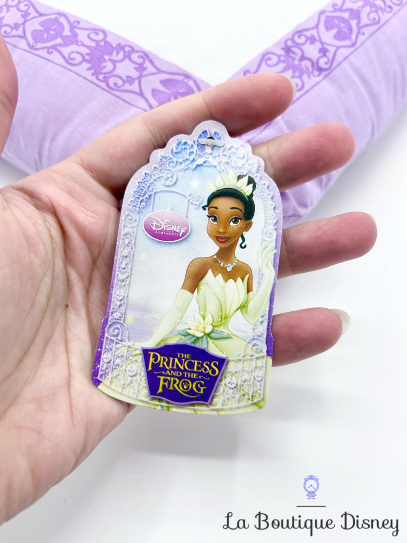 coussin-tiana-naveen-kiss-me-la-princesse-et-la-grenouille-disney-princess-oreiller (3)