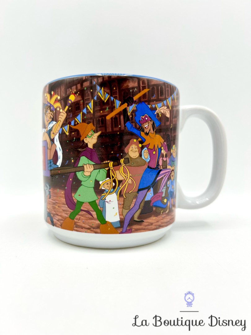 tasse-scène-le-bossu-de-notre-dame-disney-theme-parks-reesorts-huncchback-mug-scene-film (2)