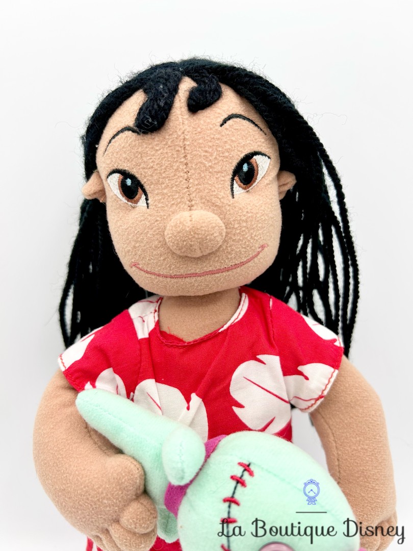 peluche-lilo-souillon-disney-store-lilo-et-stitch-hawai-rouge (6)