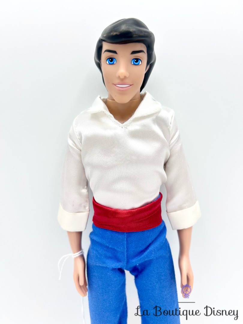 poupée-prince-eric-disney-store-la-petite-sirène-marin (4)