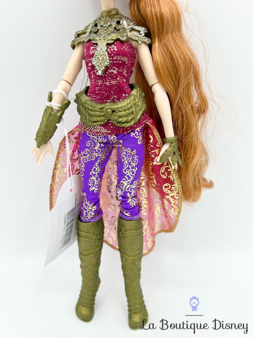 Poupée Ever After High Holly OHair Dragon Games rose violet 28 cm