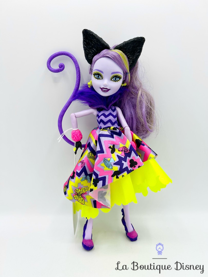 Poupée Ever After High Kitty Cheshire Way Too Wonderland chat violet 28 cm