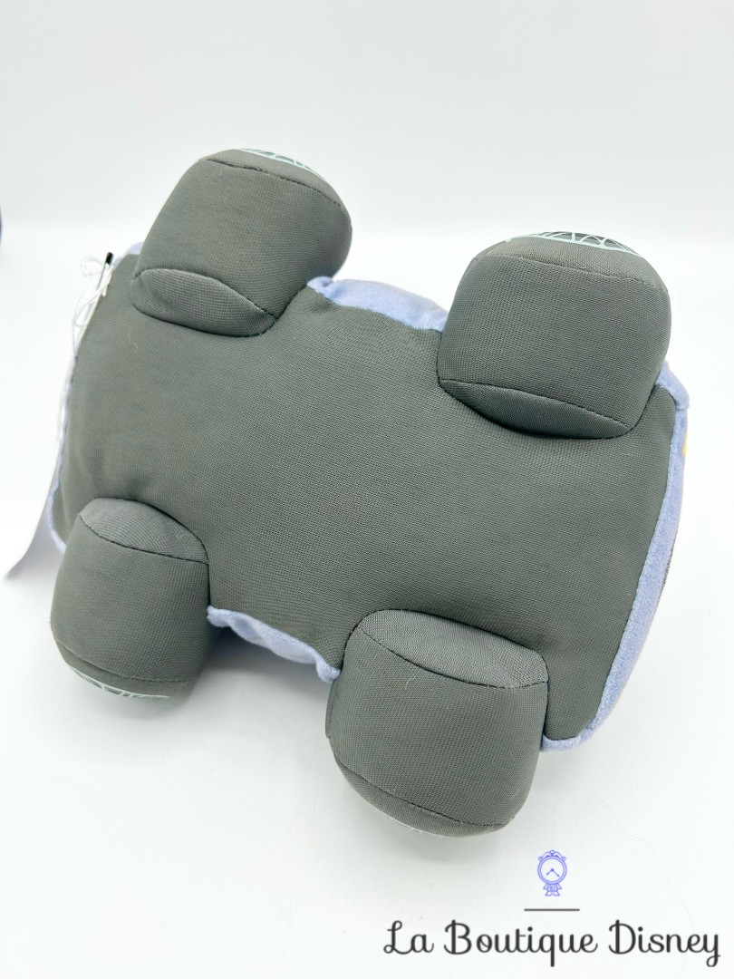 peluche-finn-mcmissile-cars-disney-nicotoy-voiture-bleu-espion (4)