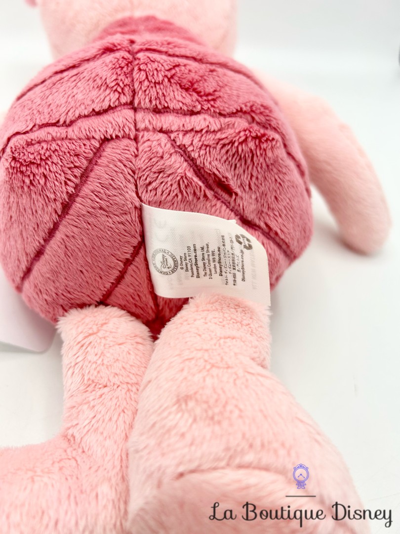 peluche-porcinet-disney-store-écusson-cocohon-rose-winnie-ourson (6)