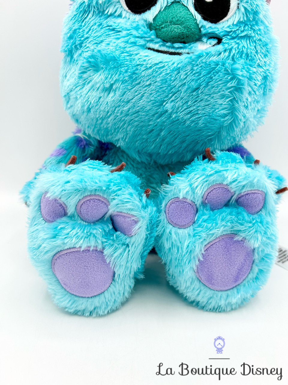 peluche-sulli-big-feet-disneyparks-disneyland-monstres-cie-gros-pieds-sully-0