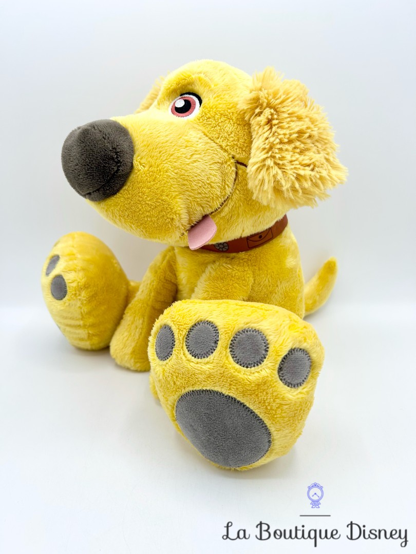 peluche-doug-big-feet-disney-parks-disneyland-chien-la-haut (7)