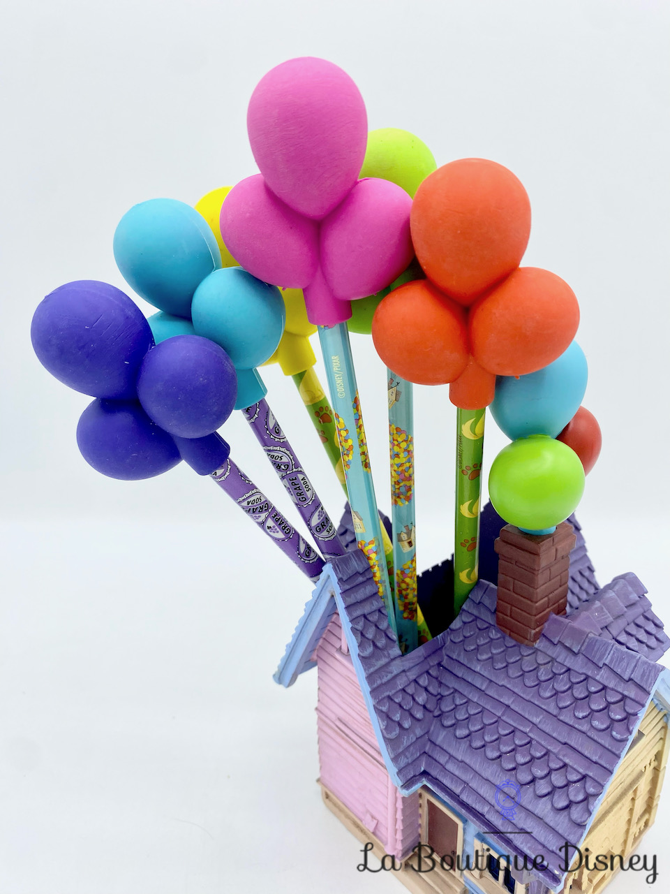 pot-crayons-maison-la-haut-ballons-disney-store-résine-7