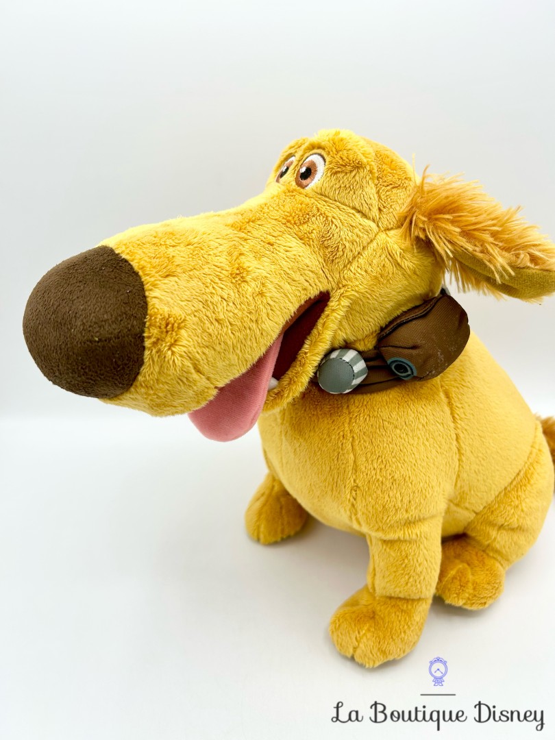 pelcuhe-doug-chien-la-haut-disney-store-jaune (9)