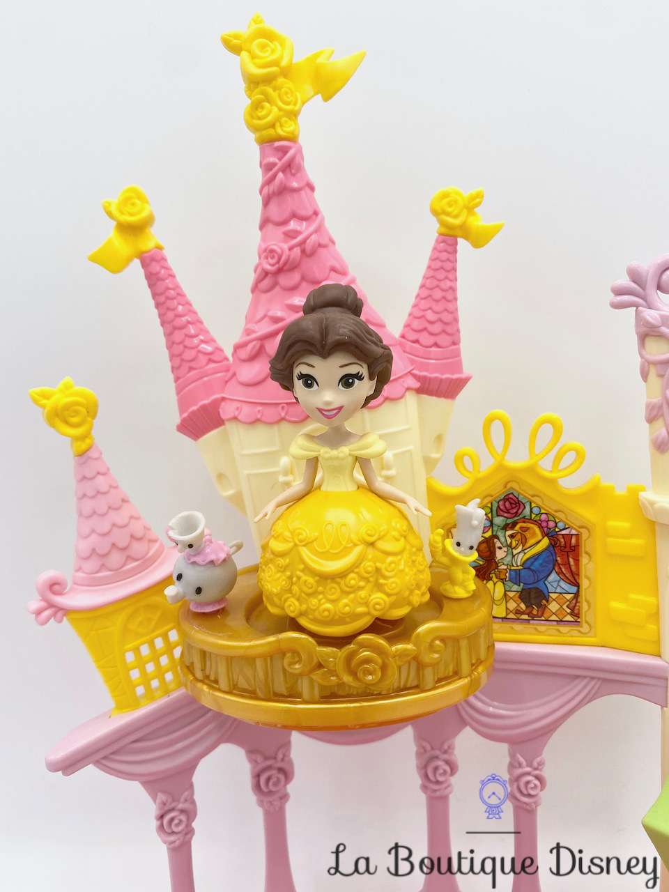 jouet-chateau-little-kingdom-le-bal-enchanté-belle-hasbro-disney-la-belle-et-la-bete-polly-clip-5