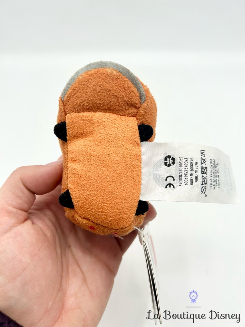 Peluche Tsum Tsum Smokey Cars 3 Disney Store 2017 voiture marron