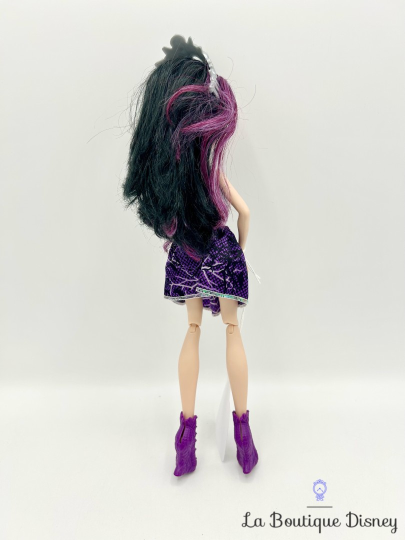 Poupée Ever After High Raven Queen Classique noir violet 28 cm