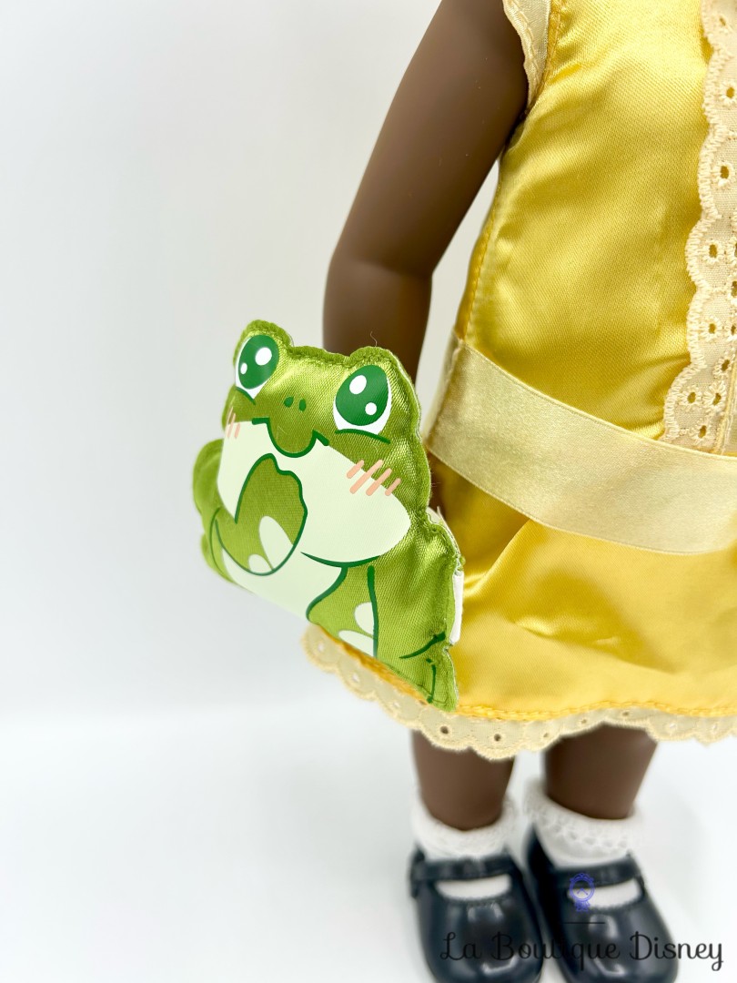 poupée-tiana-animators-collection-disney-store-robe-jaune-la-princesse-et-la-grenouille (5)