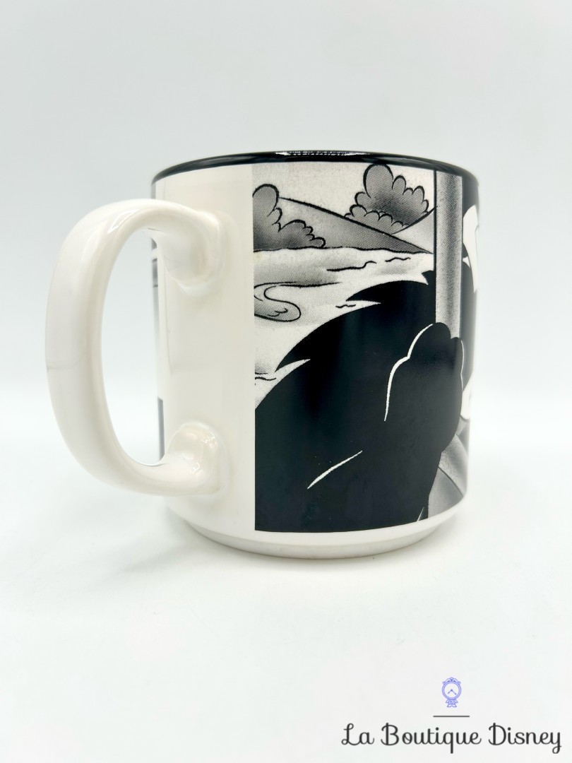 tasse-scene-mickey-steamboat-willie-disney-england-mug-scene-film-bateau-noir-blanc (1)