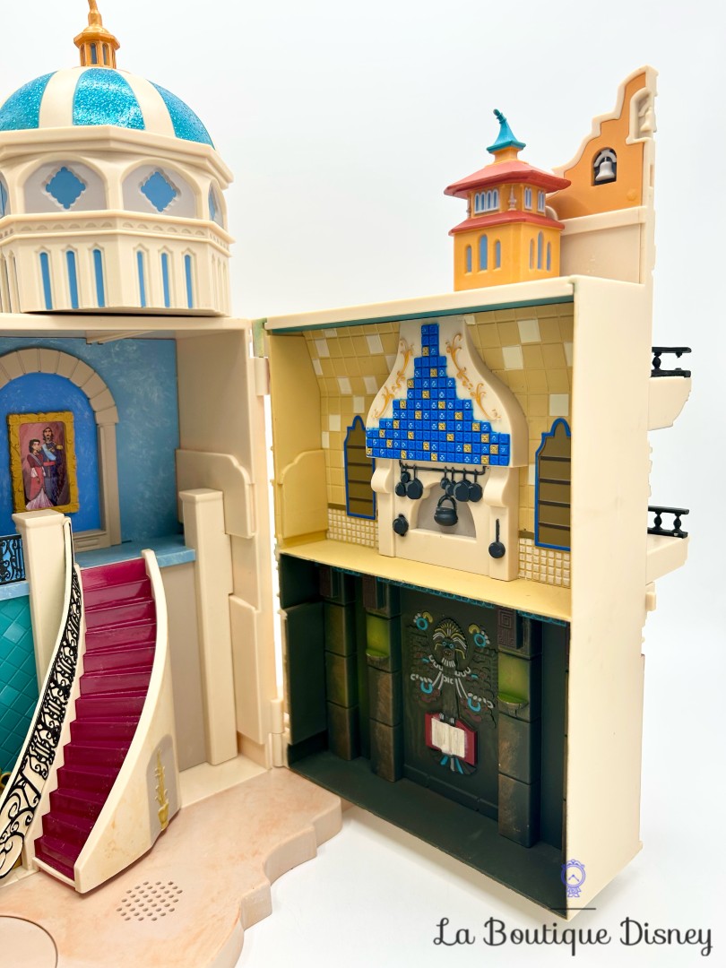 Jouet Ensemble de jeu Château Figurines Elena dAvalor Disney Store 2017 palais musical playset