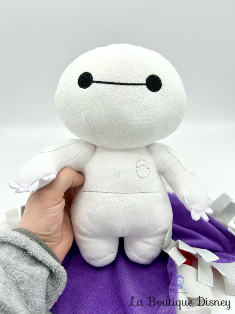 peluche-baymax-couverture-disney-babies-disney-parks-couffin-rouge (9)