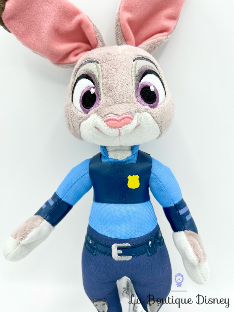 peluche-judy-hopps-disney-store-lapin-policier-zootopie (5)