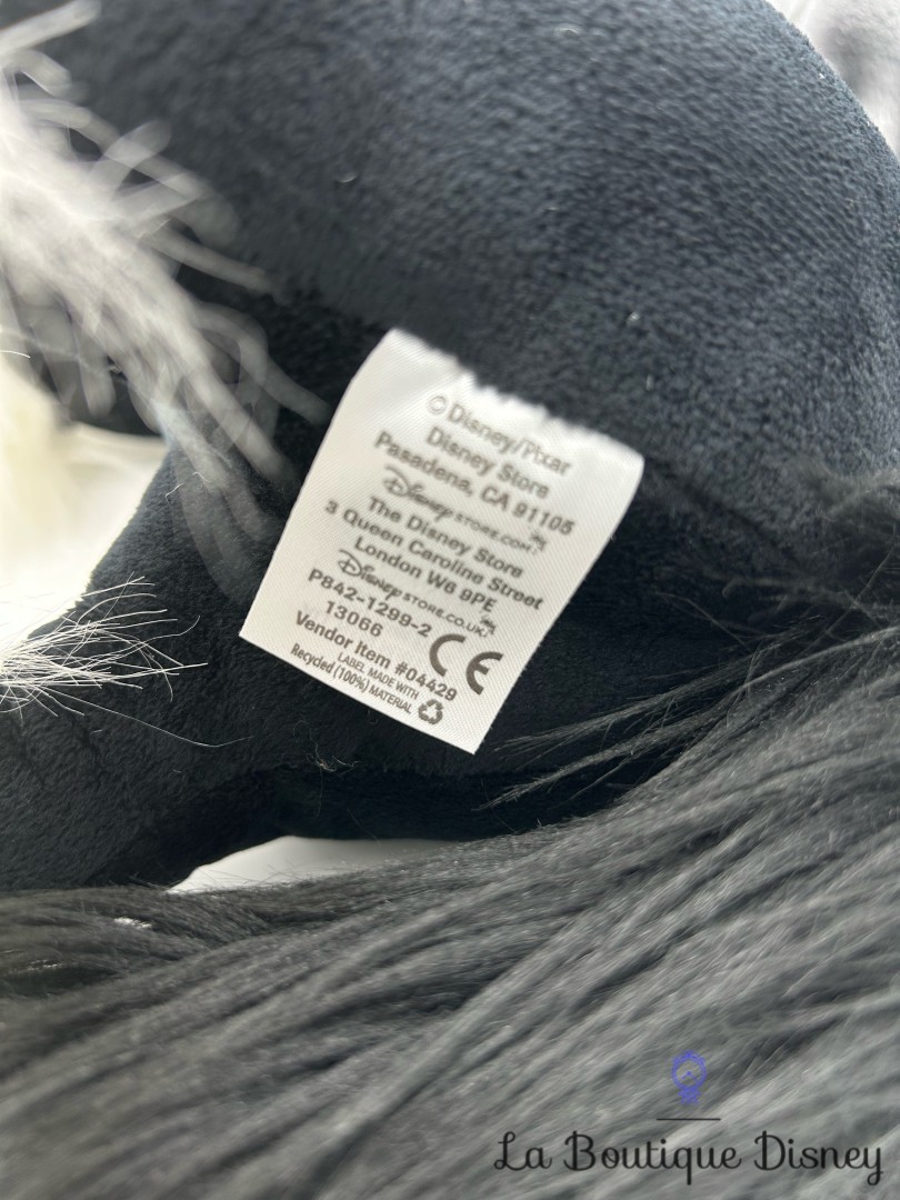 peluche-angus-cheval-noir-rebelle-disney-store- (3)