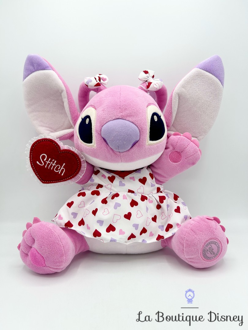 peluche-angel-saint-valentin-disney-store-écusson-coeur-stitch-rose (4)