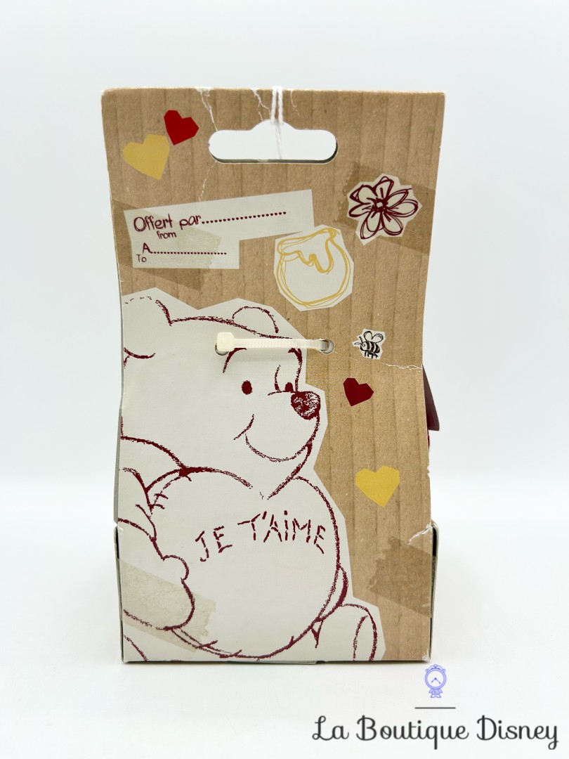 peluche-winnie-ourson-je-taime-disneyland-disney-coeur-rouge (1)