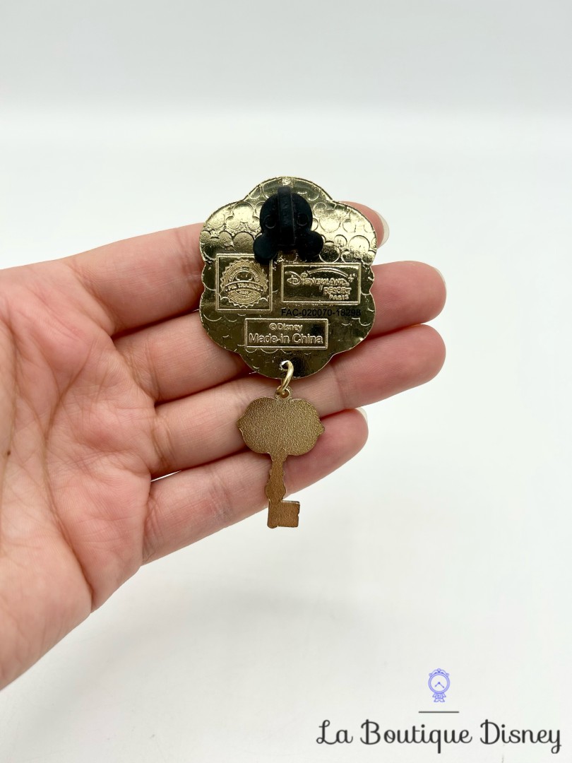 Pin Hôtel SQL Clé Opening Edition Disneyland Paris 2009 Chip and Dale Sequoia Lodge Key and Tag Tic et Tac 70923