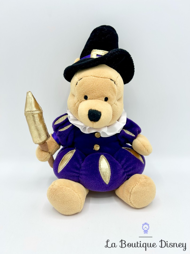 peluche-winnie-ourson-guy-fawkes-pooh-disney-store-vintage-roi-violet (2)