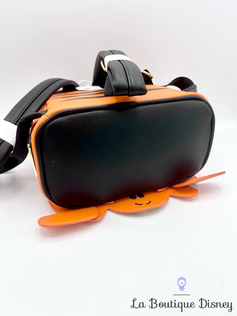 sac-a-dos-loungefly-tigrou-disney-envers (1)