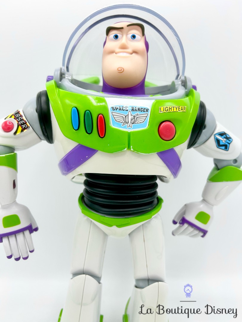 jouet-figurine-buzz-éclair-signature-collection-disney-thinkway-toy-story-de-luxe-francais (7)