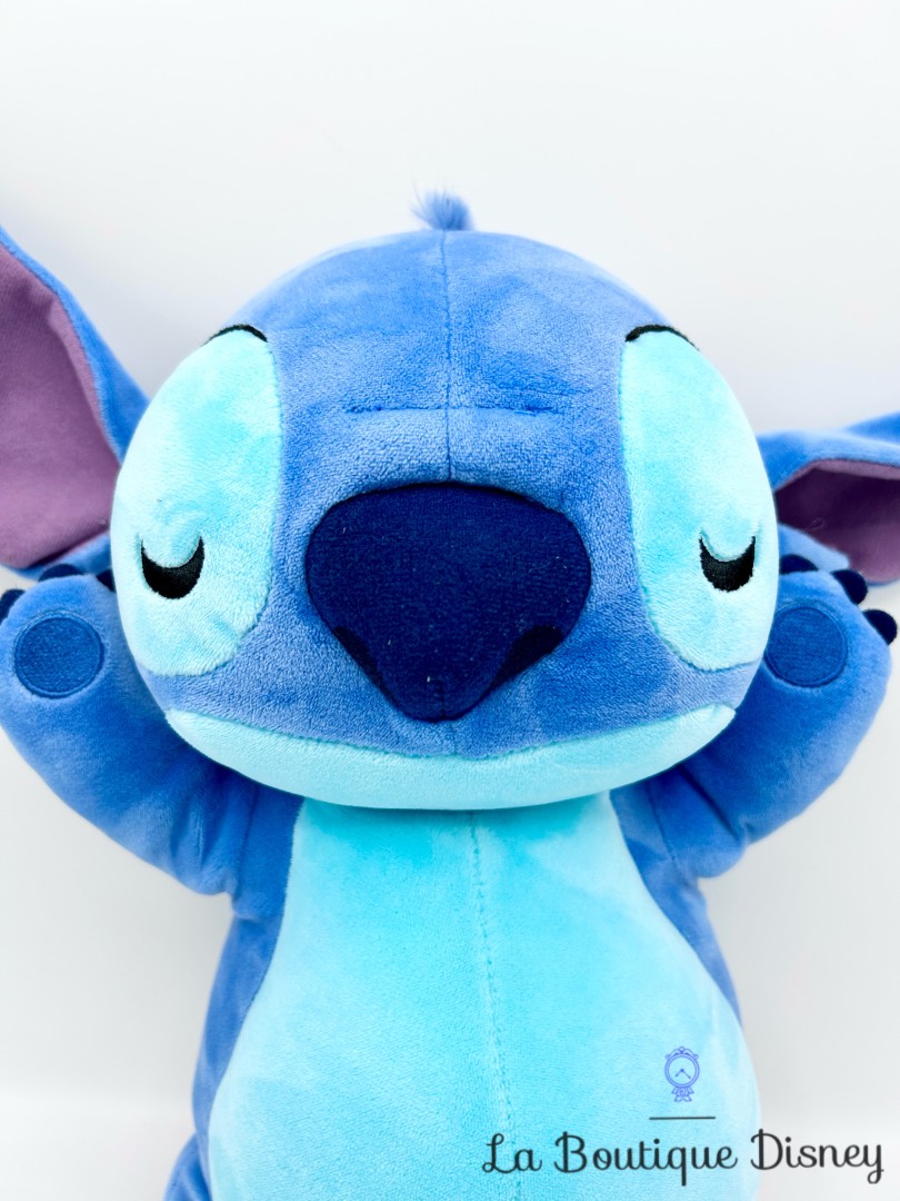 peluche-stitch-moyen-cuddleez-disney-store-monstre-bleu-dort-couché (4)