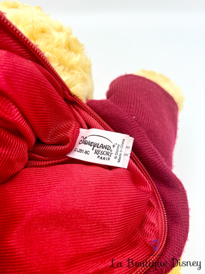sac-a-dos-winnie-ourson-peluche-disneyland-disney-jaune-rouge (2)