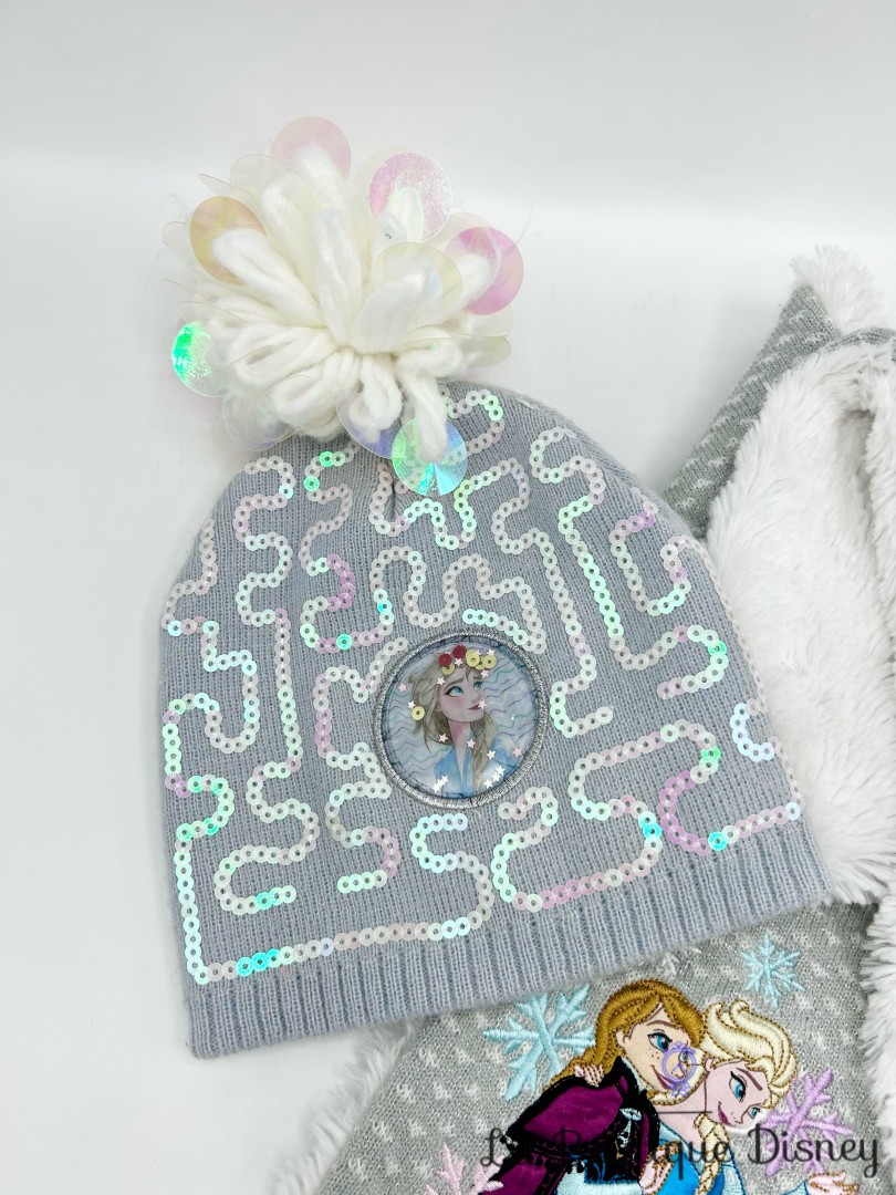 ensemble-écharpe-bonnet-la-reine-des-neiges-disney-store-hiver- (4)