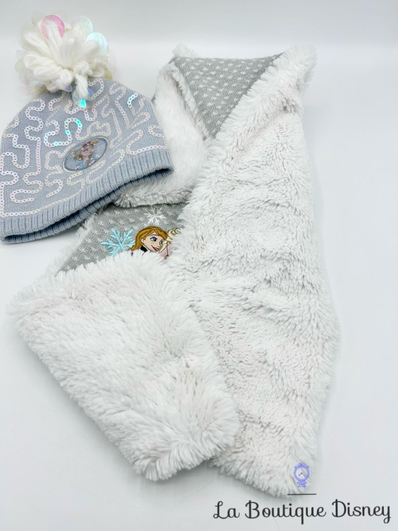 ensemble-écharpe-bonnet-la-reine-des-neiges-disney-store-hiver- (7)