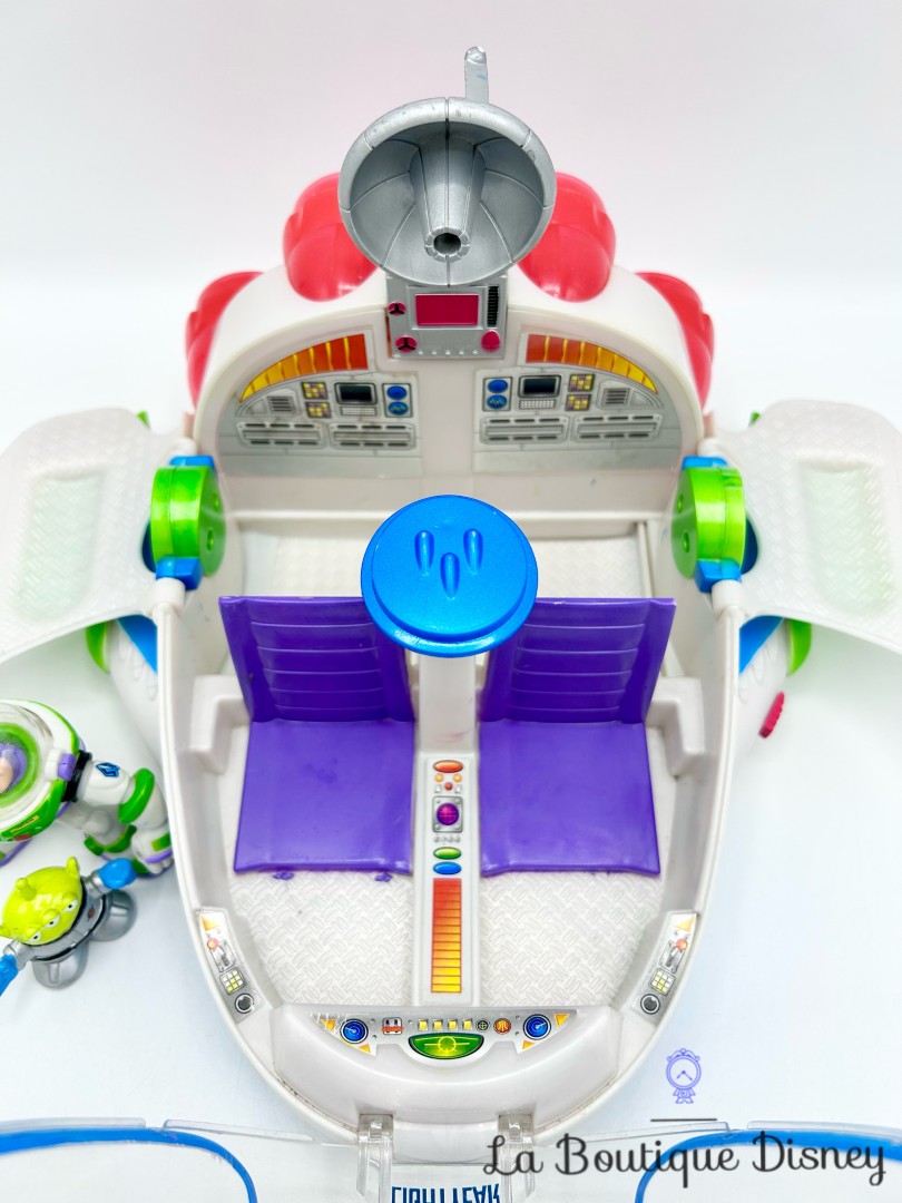jouet-vaisseau-buzz-éclair-intergalactic-spaceship-adventure-toy-story-and-beyond-disney-hasbro-2003 (9)