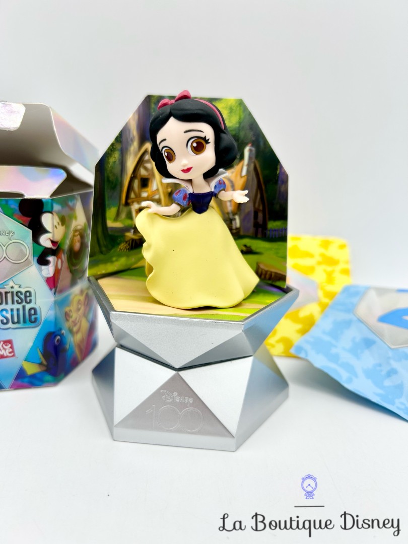 figurine-surprise-capsule-disney-100-blanche-neige-disney-yume (6)