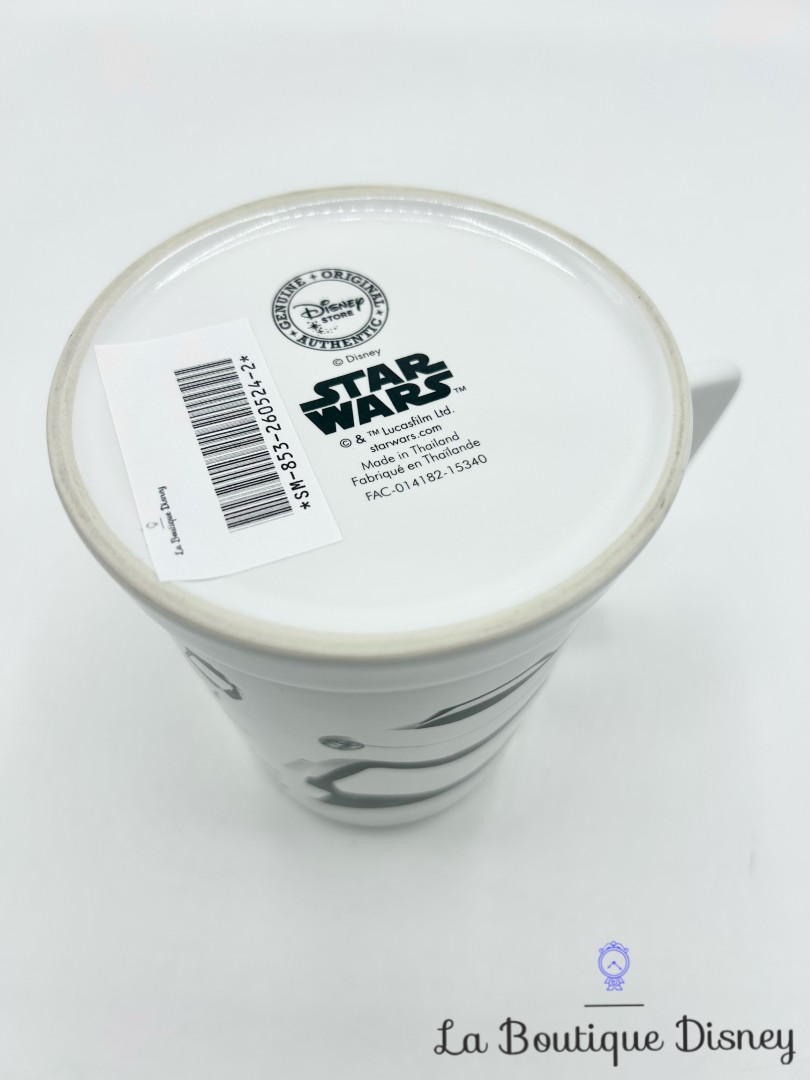 tasse-stormtrooper-star-wars-disney-store-mug-blanc-casque-relief (5)