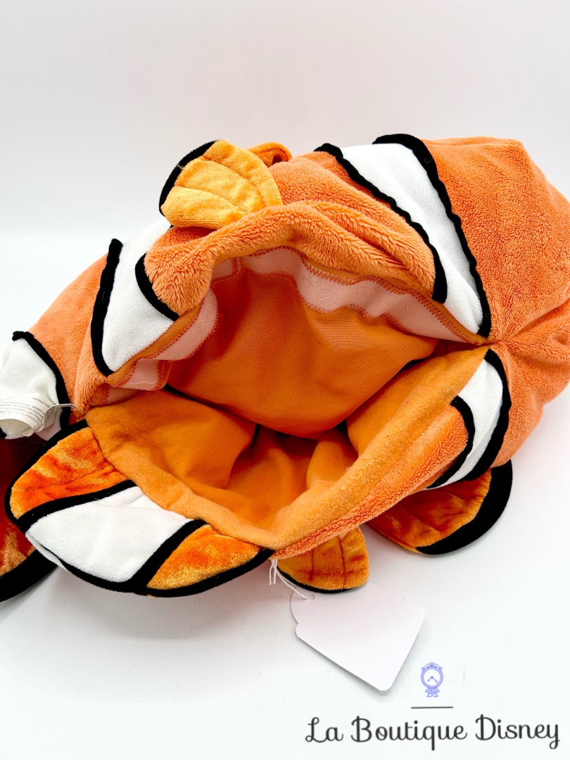 peluche-range-pyjama-némo-disney-store-écusson-poisson-orange-xxl (1)