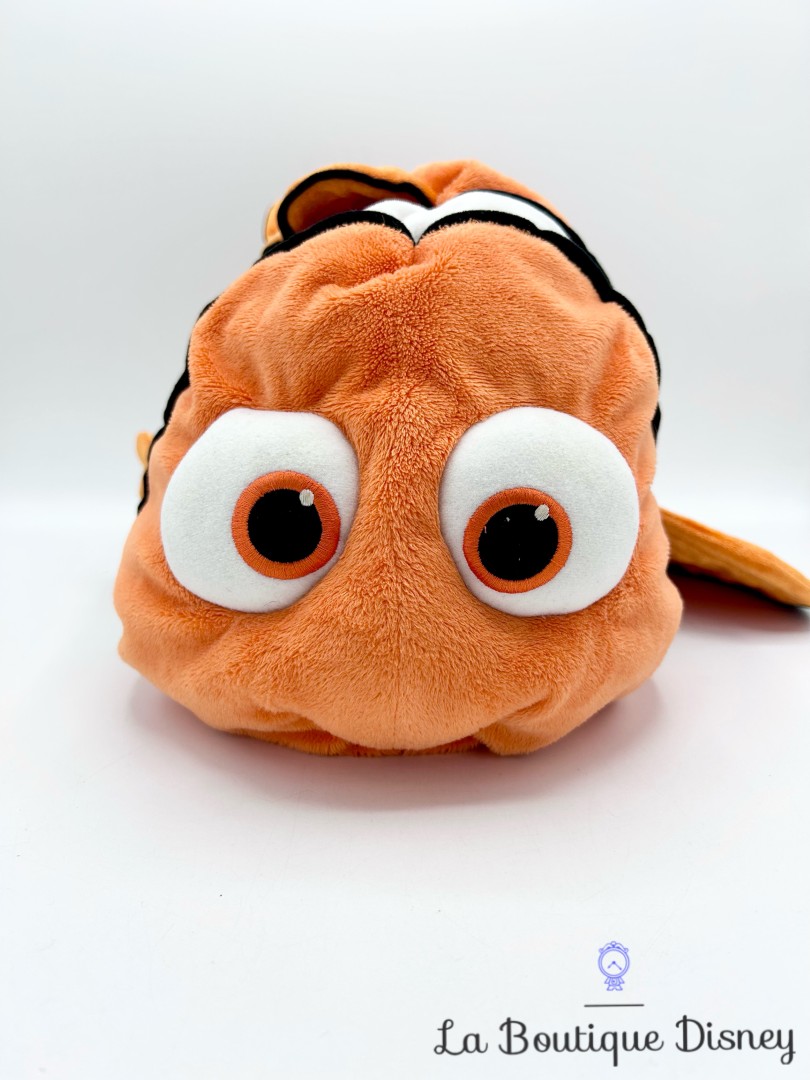 peluche-range-pyjama-némo-disney-store-écusson-poisson-orange-xxl (4)