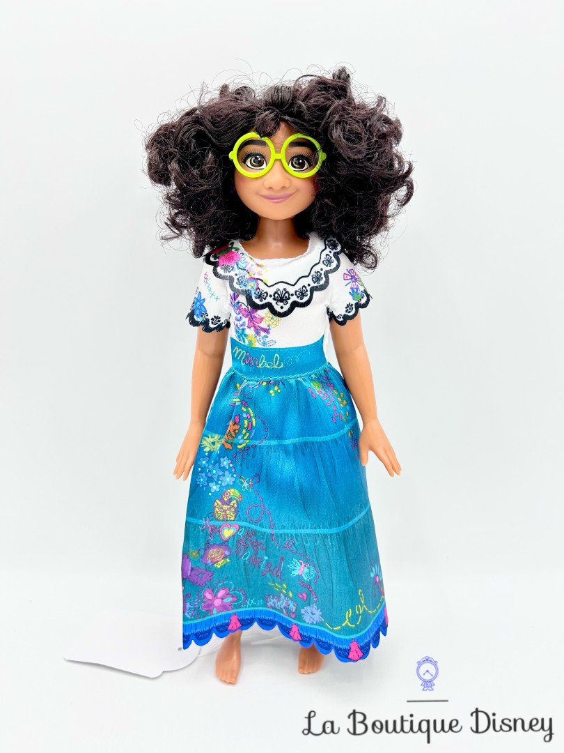 poupée-mirabel-madrigal-encanto-disney-jakks (2)