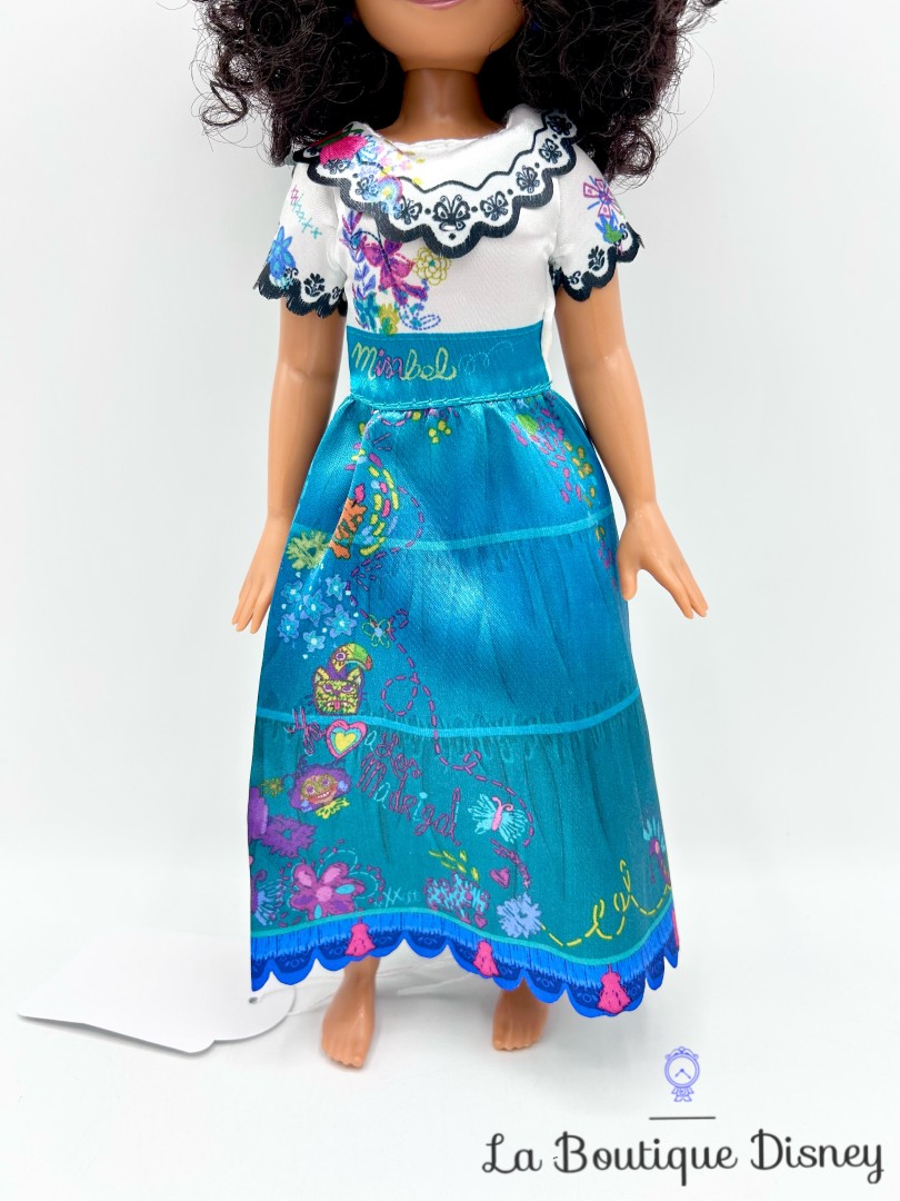 poupée-mirabel-madrigal-encanto-disney-jakks (5)
