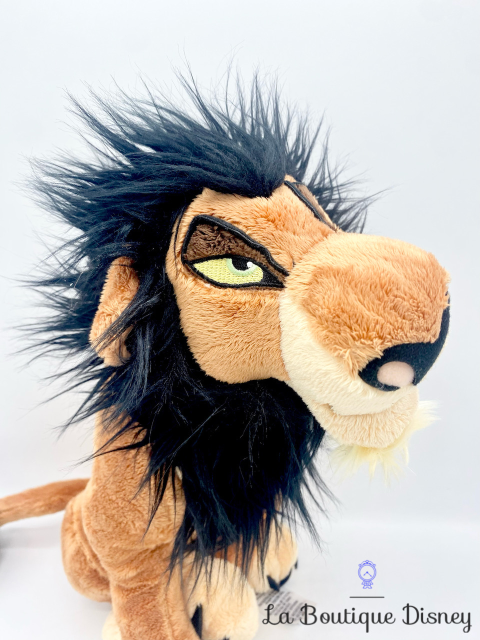 peluche-scar-le-roi-lion-disney-store-shopdisney-méchant-lion-marron-noir-7