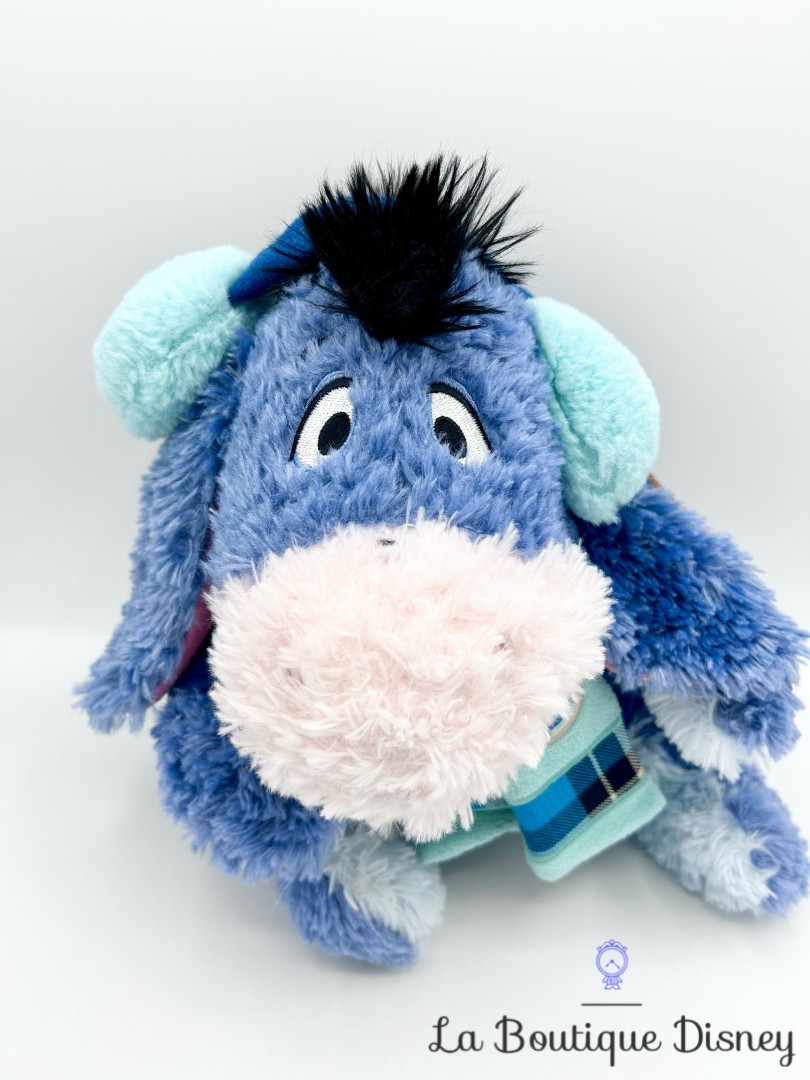 peluche-bourriquet-special-edition-bleu-disney-store-ecusson-manteau-ane (2)