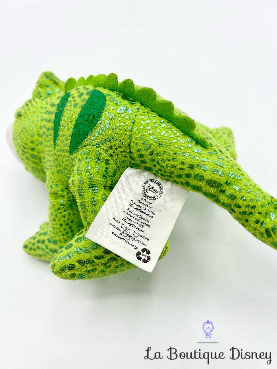 peluche-pascal-caméléon-raiponce-disney-store-vert-7 (1)