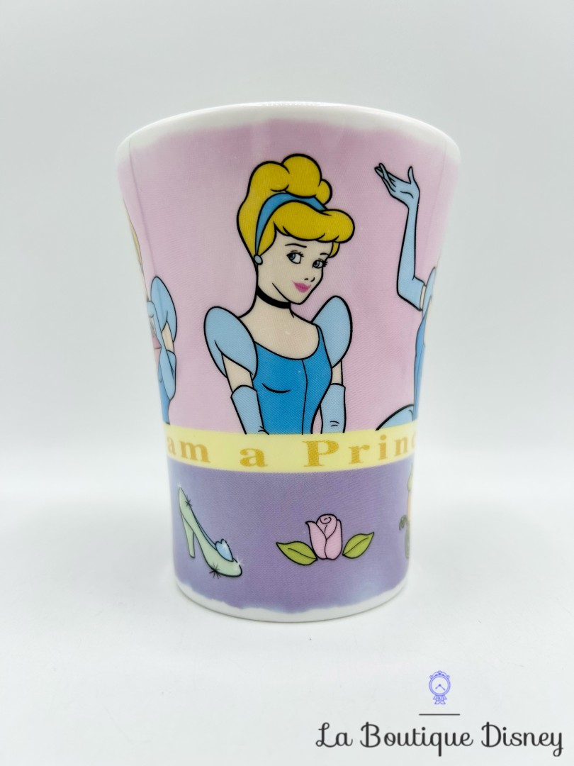 tasse-cendrillon-now-i-am-a-princess-disney-store-exclusive-mug (2)
